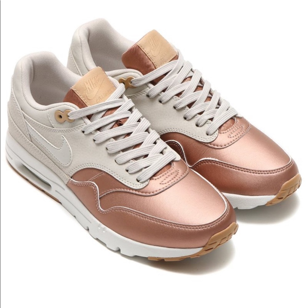 NIKE AIR MAX 1 ULTRA SE LIGHT BONE/ROSE GOLD EUC